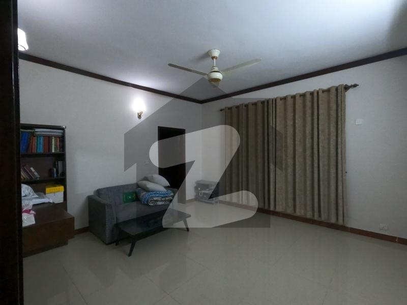 house for sale in Askari 5 Sector J Karachi with 20 KV solar system